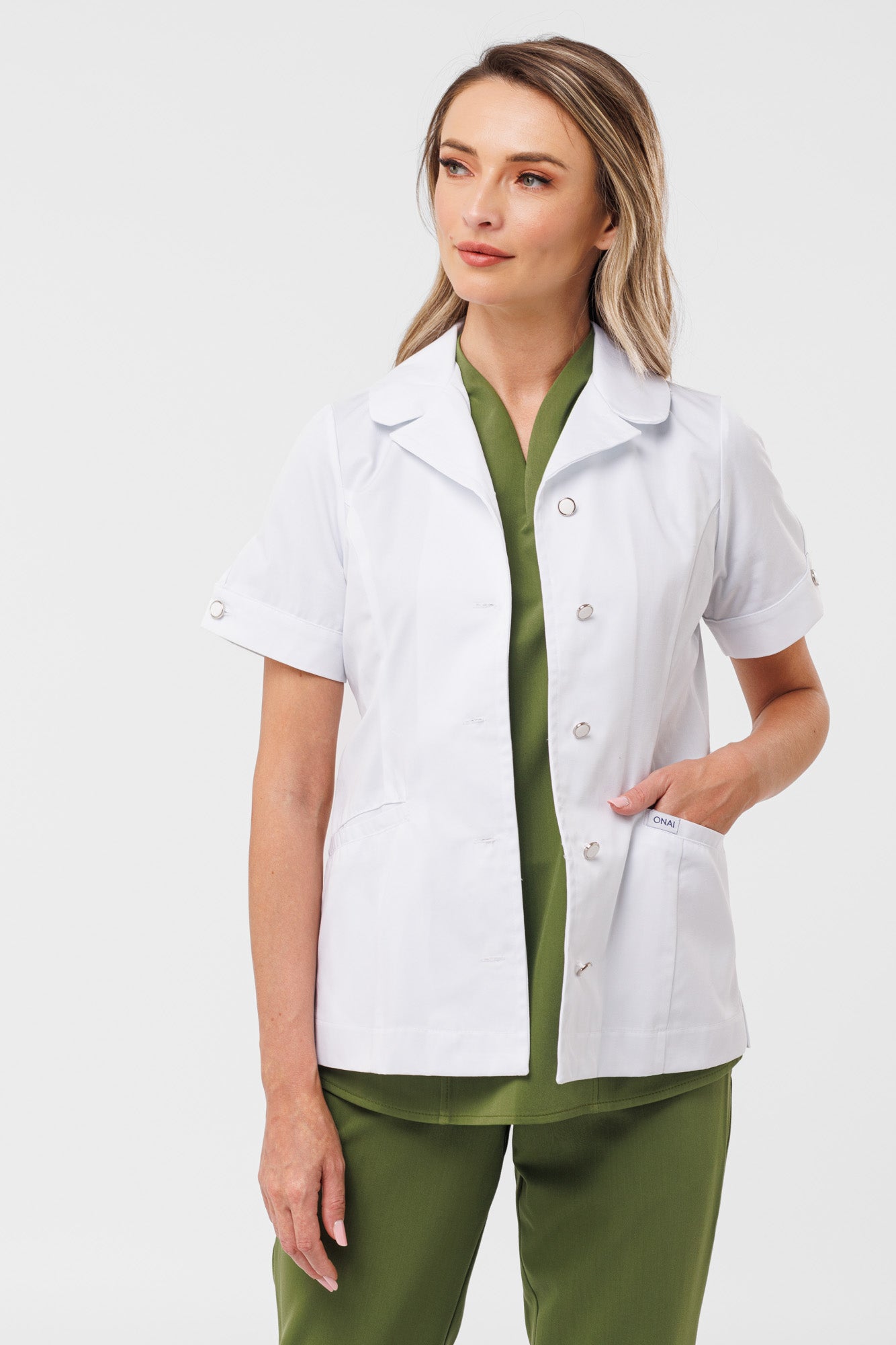 Halat medical scurt elegant femei cu nasturi argintii