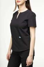 Uniforma medicala eleganta femei Neagra OM065